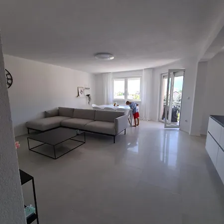 Lägenhet Modern Ilidza *